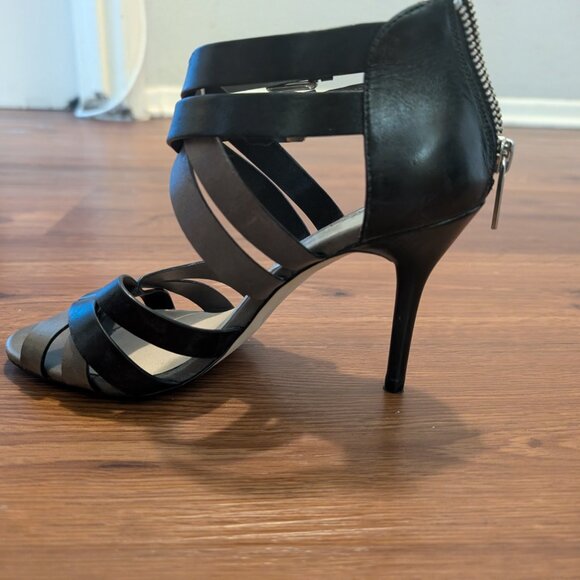 Michael Kors Double Buckle Strappy Heel Sandals Black/Grey - Picture 4 of 9